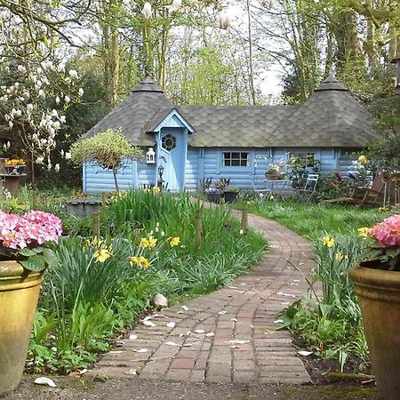 Bed and Breakfast Pieni Talo Bakhuizen Exterior foto